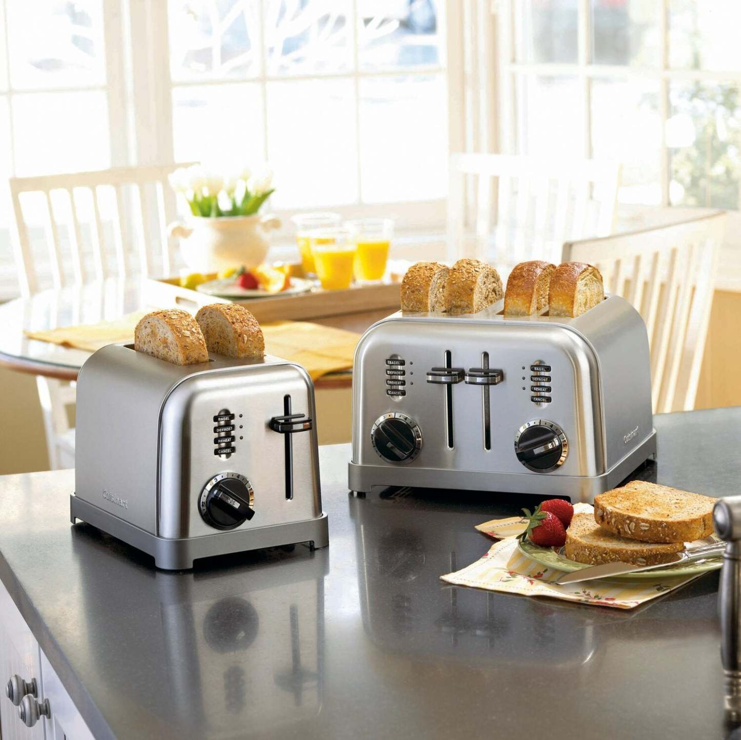 Cuisinart 4-Slice Toaster - CPT-180C | Grille-pain Cuisinart à 4 tranches - CPT-180C | CPT180CS