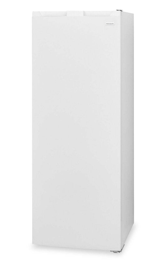 Frigidaire 7 Cu. Fort. Congélateur vertical prêt pour le garage - Blanc - FFUE0725AW | Congélateur vertical Frigidaire de 7 pi³ qui convient à une installation dans un garage - blanc - FFUE0725AW | FFUE072W