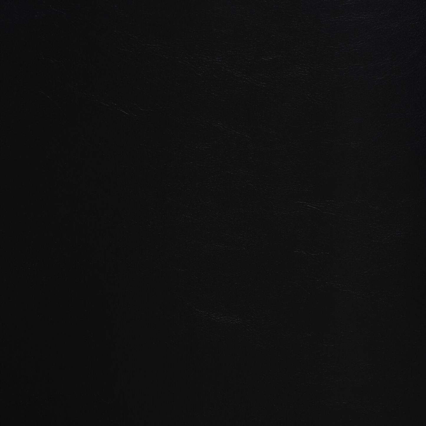 Zello 29.92 Chaise d'appoint en similicuir avec pieds en bois - Noir | Fauteuil d'appoint Zello de 29,92 po en similicuir avec pattes en bois - noir