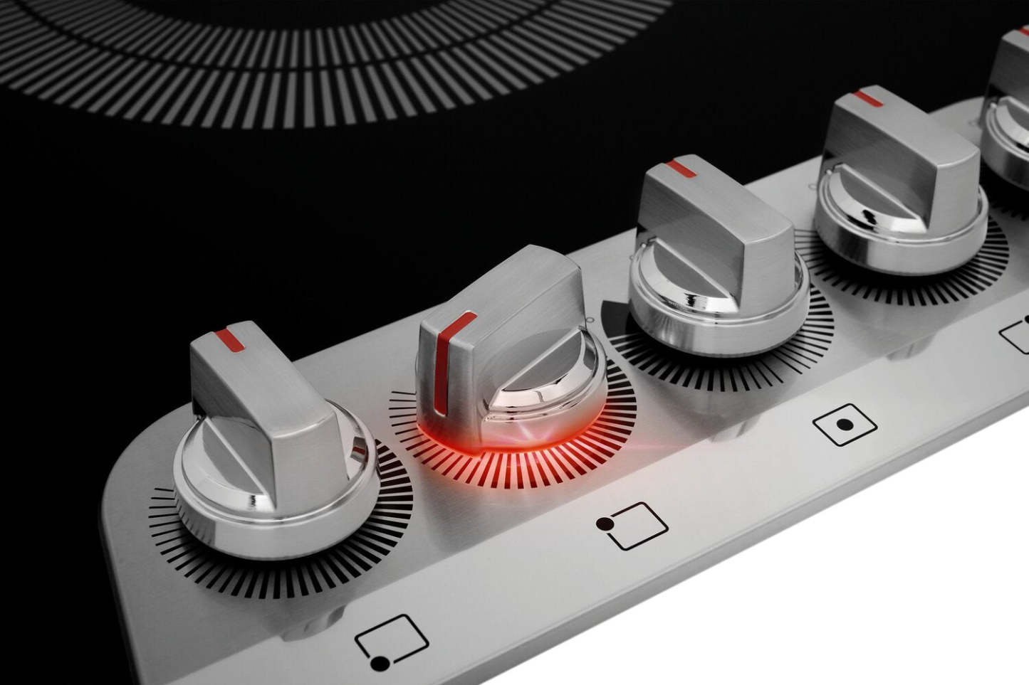 Frigidaire Gallery 36 5-Element Electric Cooktop - Stainless Steel - GCCE3670AS | Surface de cuisson électrique Frigidaire Gallery de 36 po à 5 éléments - acier inoxydable - GCCE3670…