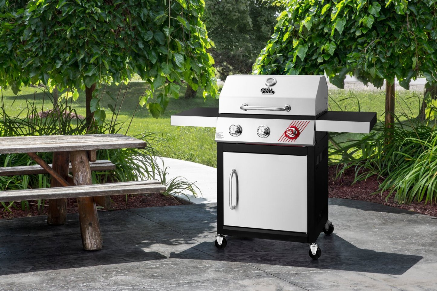 Grill Chef Barbecue au gaz propane à 3 brûleurs de 39 000 BTU - GCF371CRP | Gril à gaz propane Grill Chef de 39 000 BTU à 3 brûleurs - GCF371CRP | GCF371CR