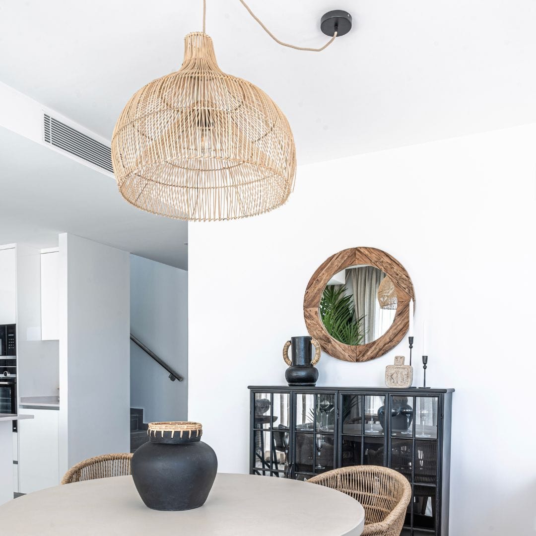 Symbole cible de la statue en pierre de Raja Sumba | Régulier