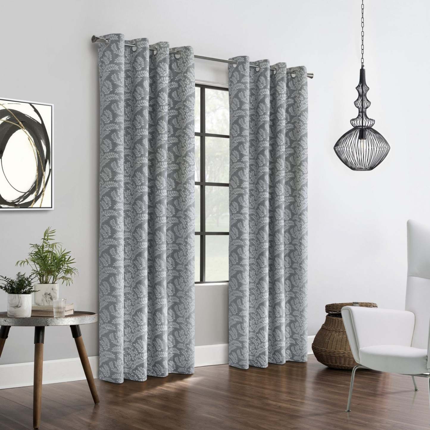 Thermaplus Patricia Silver Blackout Grommet Curtain Panel - 52 x 95|Panneau de rideau coupe-lumière à œillets Patricia argenté de Thermaplus - 52 x 95