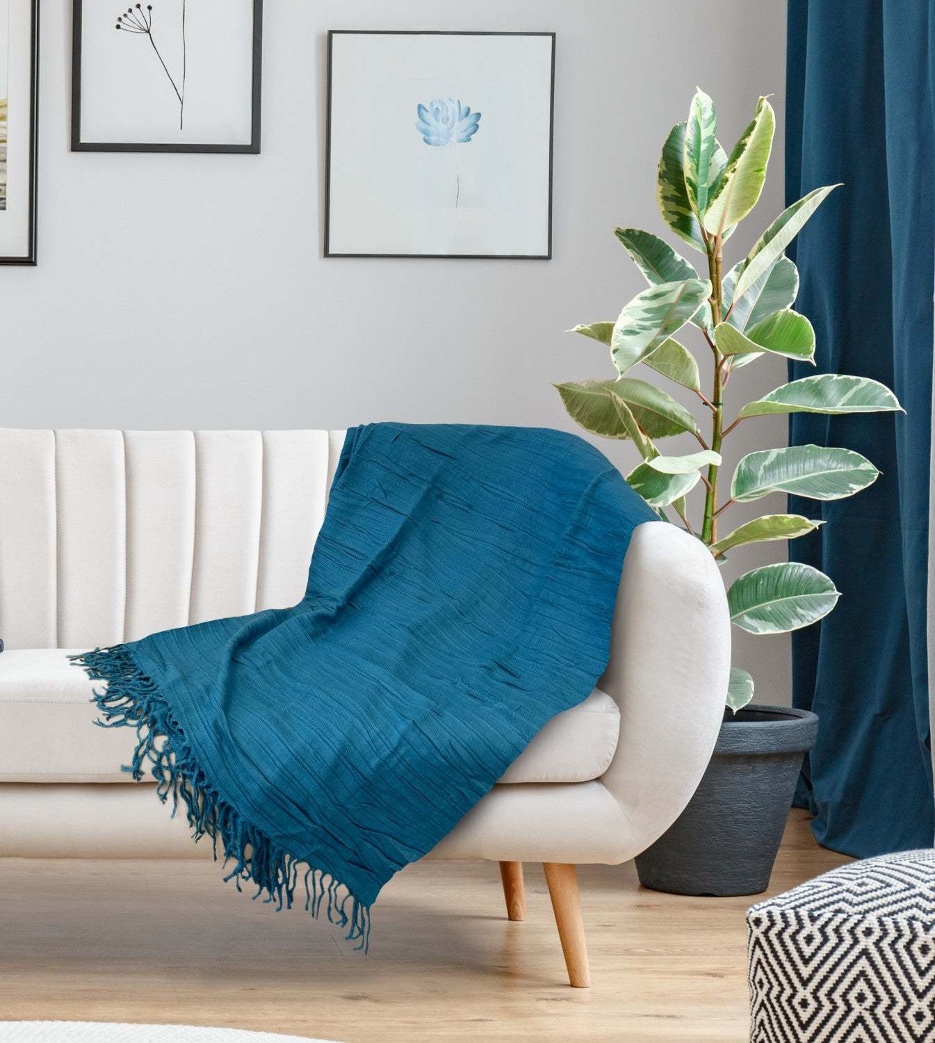 Sion Blue Throw Blanket - 50x60|Jeté Sion bleu - 50x60|D258KWOP