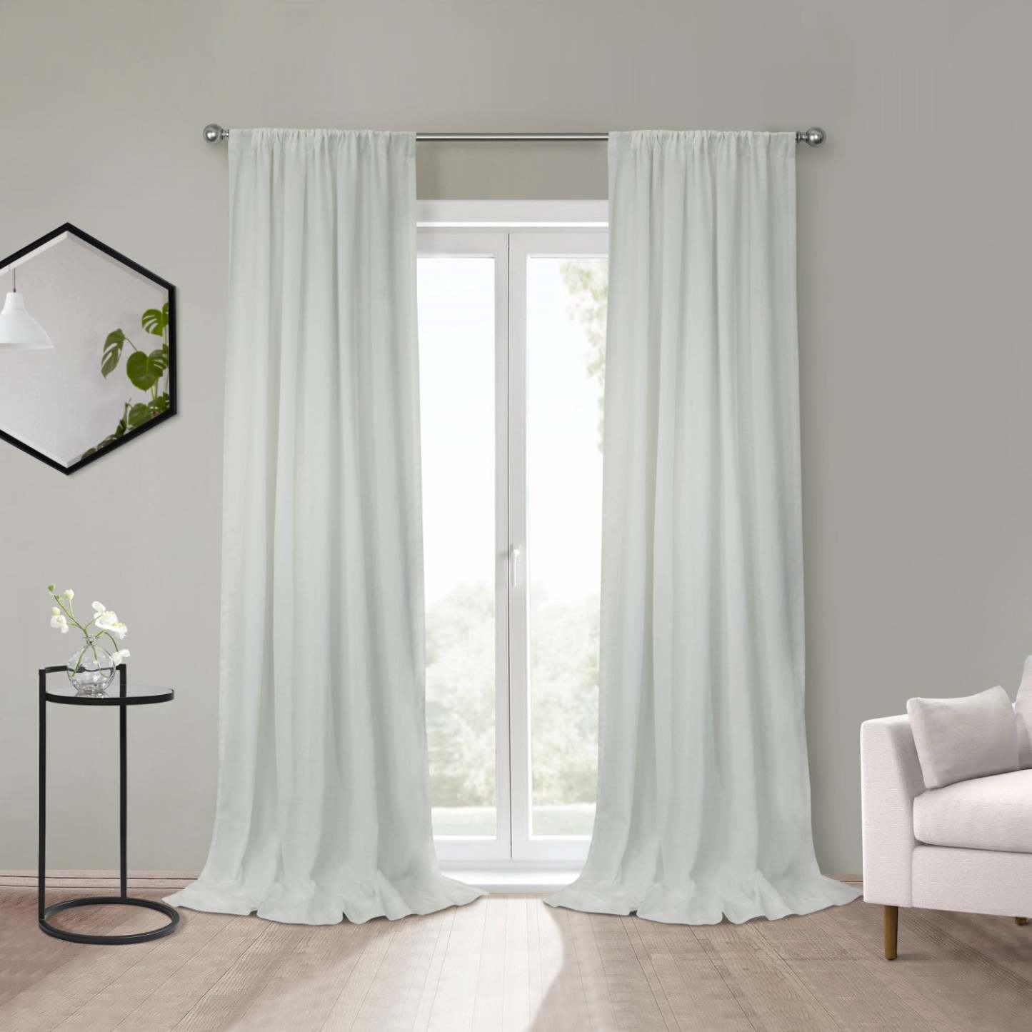 Habitat Sierra White Light Filtering Dual Header Curtain Panel - 52 x 63|Panneau de rideau filtrant la lumière Sierra blanc à double têtes d'Habitat - 52 x 63