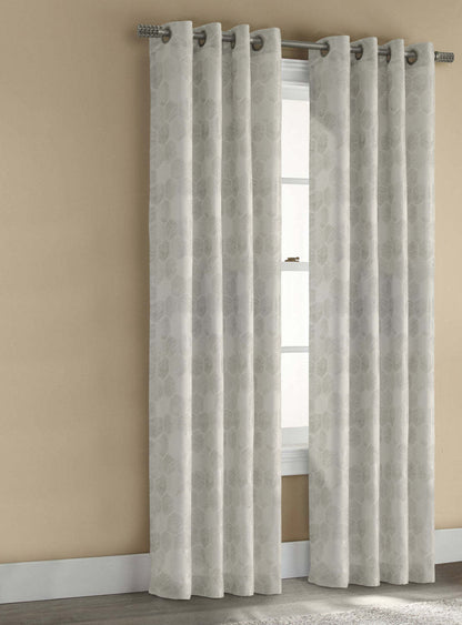 Habitat Honeycomb Silver Light Filtering Grommet Curtain Panel - 52 x 84|Panneau de rideau filtrant la lumière à œillets Nid d'abeilles argenté d'Habitat - 52 x 84
