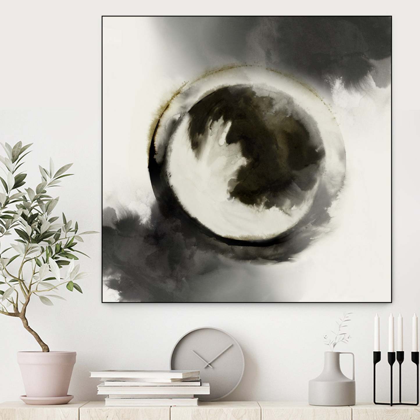 Smokey Circumference Canvas Framed Black 20x20 Wall Art|Œuvre d'art murale sur toile encadrée noire « Smokey Circumference » 20 x 20