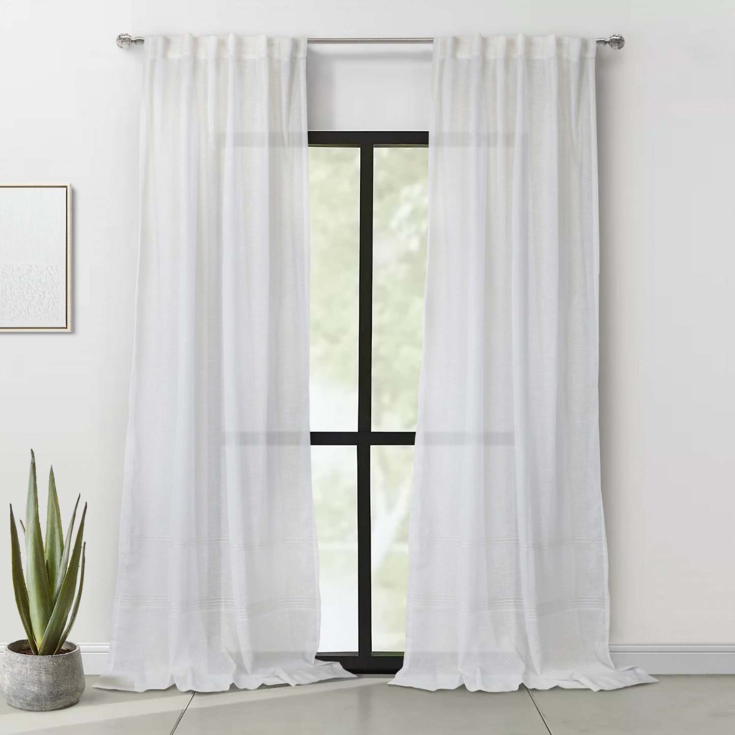 Habitat Alicante White Sheer Dual Header Curtain Panel - 52 x 84|Panneau de rideau transparent Alicante blanc à double têtes d'Habitat - 52 x 84