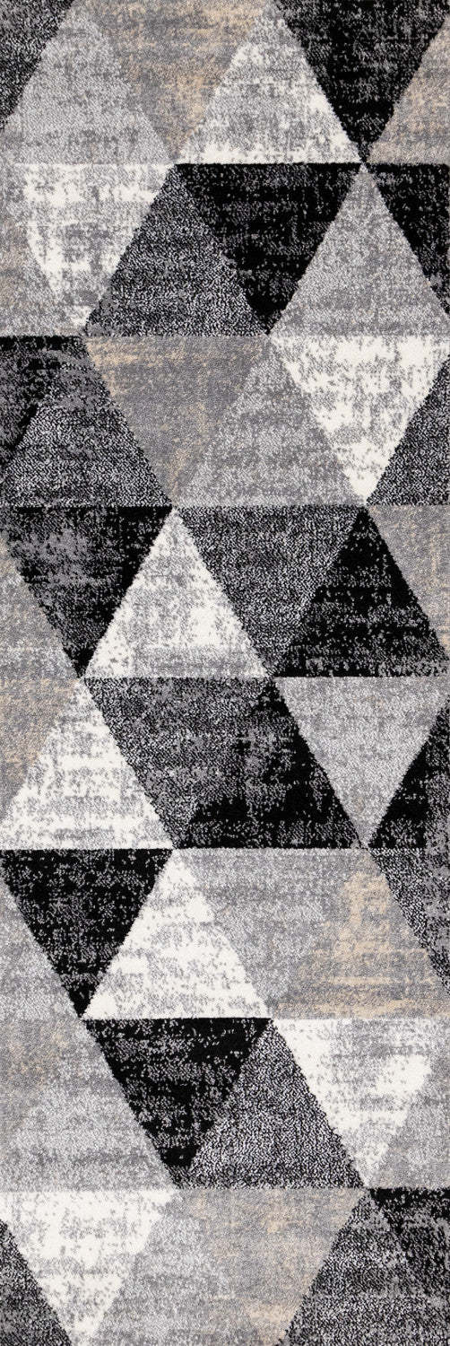 Covington Distressed Triangles Area Rug - 2'8 x 7'7|Carpette Covington à motifs de triangles vieillis - 2 pi 8 po x 7 pi 7 po