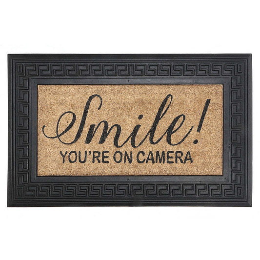 Rubber &amp; Coir Smile You're on Camera Floormat|Tapis de plancher « Smile You're on Camera » en caoutchouc et tapis-brosse