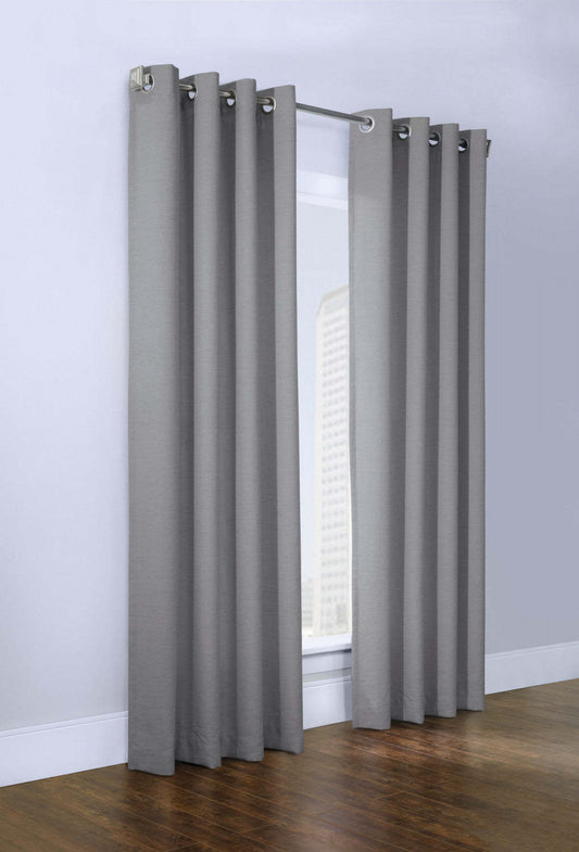 Habitat Mulberry Grey Light Filtering Grommet Curtain Panel - 54 x 84|Panneau de rideau filtrant la lumière à œillets Mûre gris d'Habitat - 54 x 84