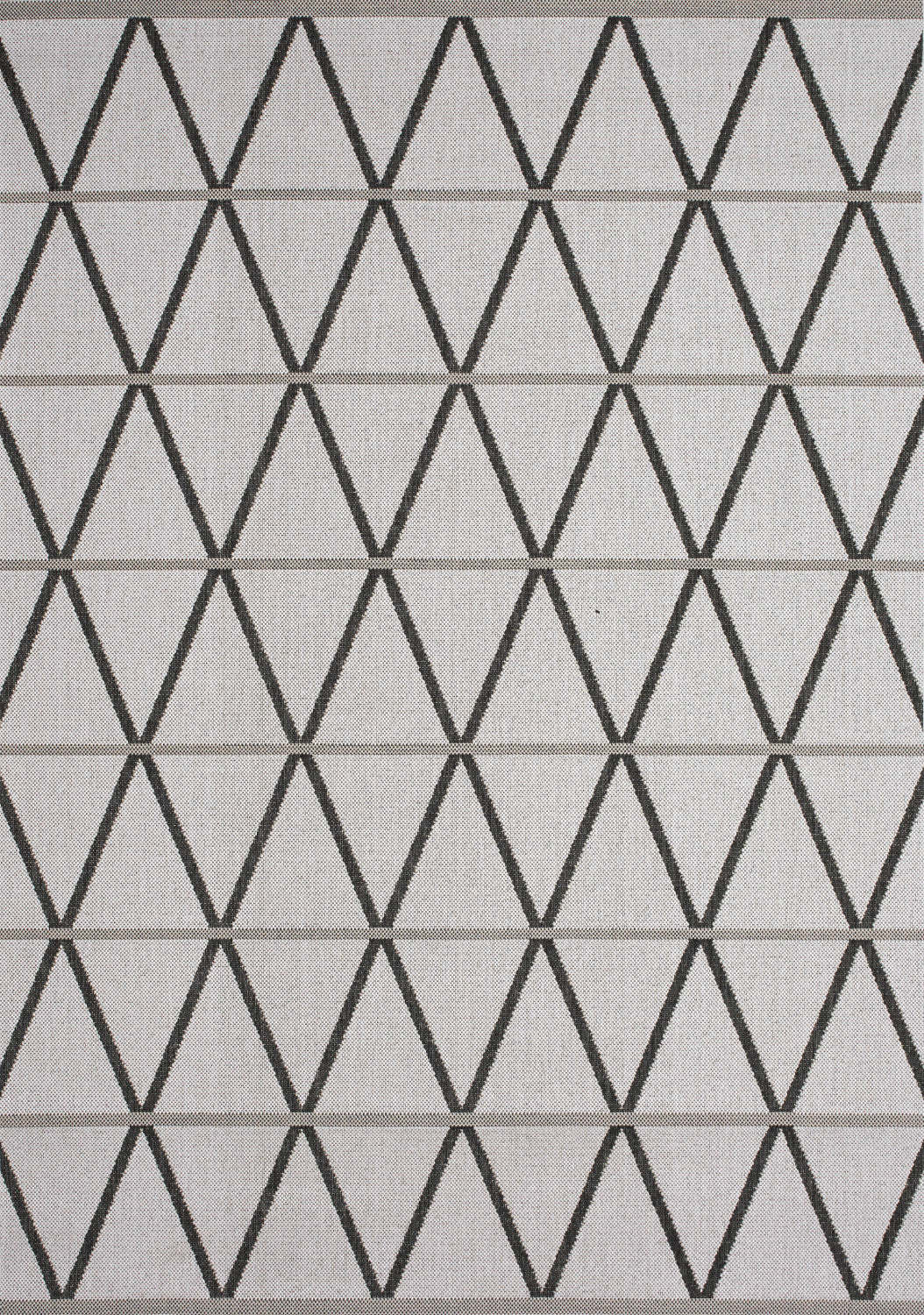 Jackson Diamond Indoor/Outdoor Area Rug - 2'8 x 4'3|Tapis Jackson à motif de diamants pour l'intérieur et l'extérieur - 2 pi 8 po x 4 pi 3 po