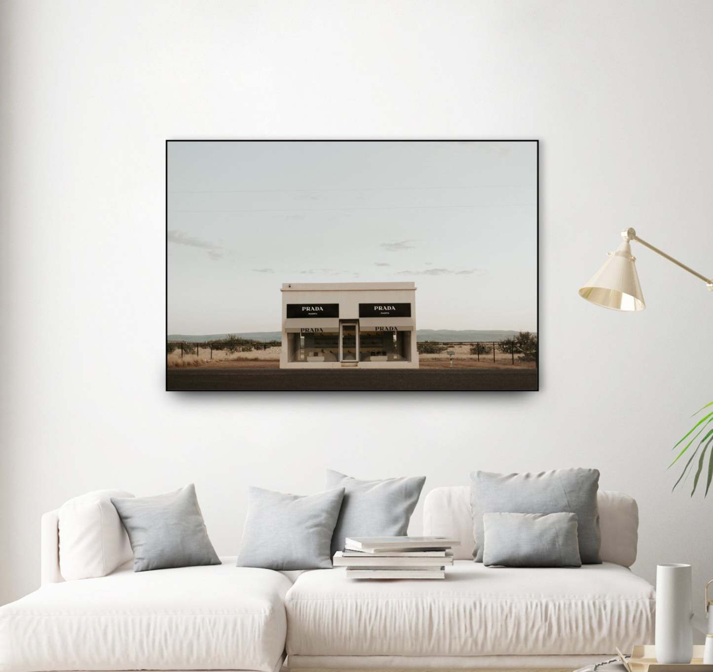 Marfa Canvas Framed Black 36x24 Wall Art|Œuvre d'art murale sur toile encadrée noire « Marfa » 36 x 24