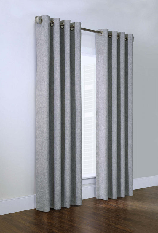 Habitat Linum Light Grey Light Filtering Grommet Curtain Panel - 50 x 95|Panneau de rideau filtrant la lumière à œillets Linum gris clair d'Habitat - 50 x 95