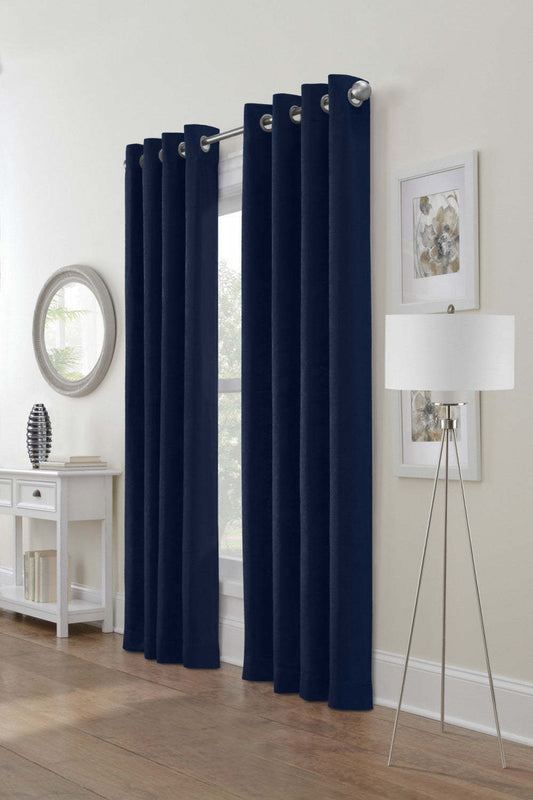 Habitat Festival Navy Light Filtering Grommet Curtain Panel - 52 x 95|Panneau de rideau filtrant la lumière à œillets Festival bleu marine d'Habitat - 52 x 95