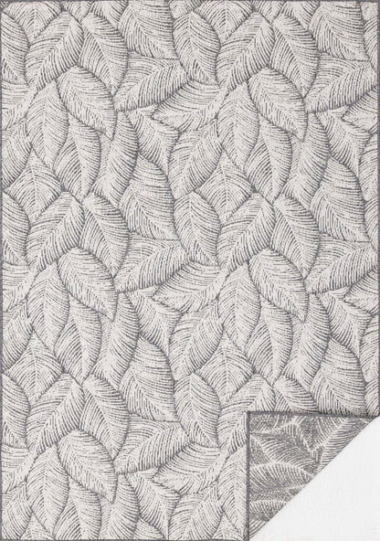 Brooke Leaf Pattern Outdoor Area Rug - 7'10 x 11'2|Carpette Brooke à motif de feuilles pour l'extérieur - 7 pi 10 po x 11 pi 2 po