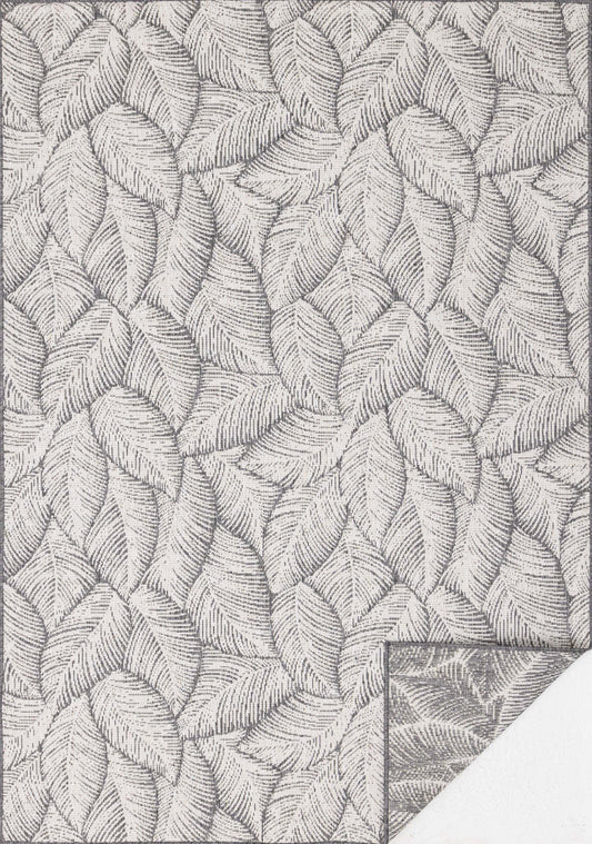 Brooke Leaf Pattern Outdoor Area Rug - 7'10 x 11'2|Carpette Brooke à motif de feuilles pour l'extérieur - 7 pi 10 po x 11 pi 2 po