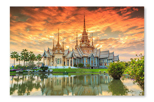 Wat Thai, temple thaïlandais, cadre mural et panneau en tissu 24 x 36 po | Wat Thai, temple thaïlandais, 24 po x 36 po : Cadre d'art mural et panneau de tissu | D44GP3UM