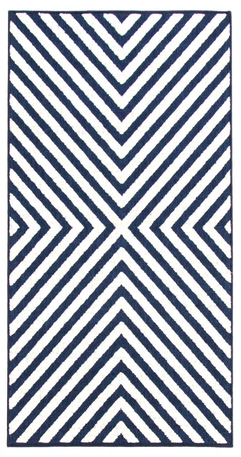 Tapis Dodie Bleu-Ivoire 2'8 x 4'11|Carpette Dodie bleueivoire 2 pi 8 po x 4 pi 11 po|D86FZ80X