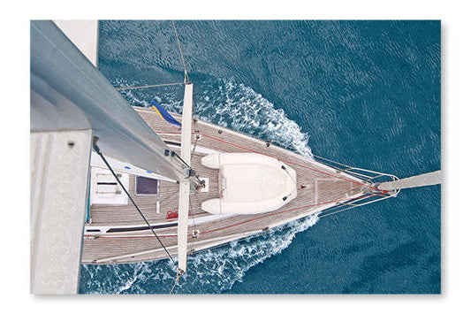 Top View Of Sailing Boat 16x24 Wall Art Frame And Fabric Panel| Top View Of Sailing Boat 16 po x 24 po : Cadre d'art mural et panneau de tissu|D44G7JXH