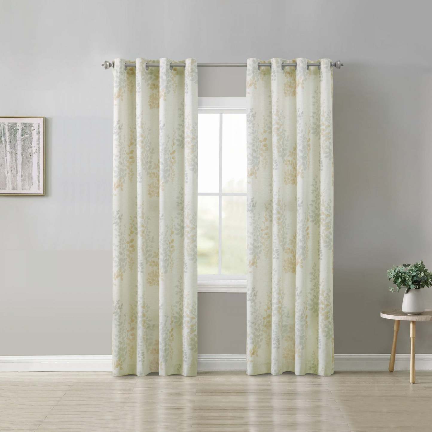 Habitat Lana Ivory Light Filtering Grommet Curtain Panel - 50 x 108|Panneau de rideau filtrant la lumière à œillets Lanaivoire d'Habitat - 50 x 108