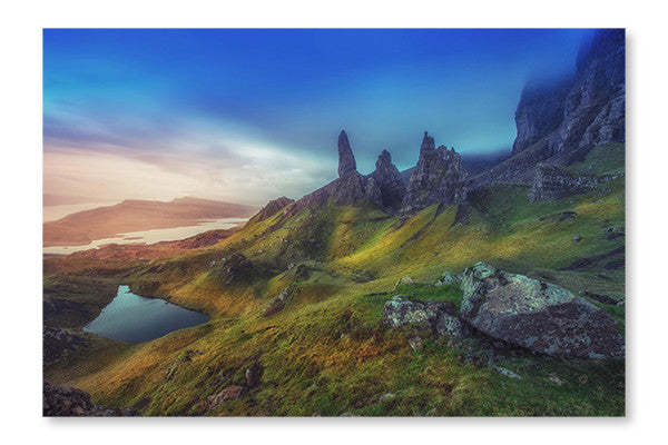 Pics spectaculaires des Highlands, Old Man of Storr, île de Skye, Écosse : Cadre mural et panneau de tissu 28 x 42 po | Pics spectaculaires des Highlands, Old Man of Storr, île de Skye, Écosse : Cadre mural et panneau de tissu | D44GBQYH