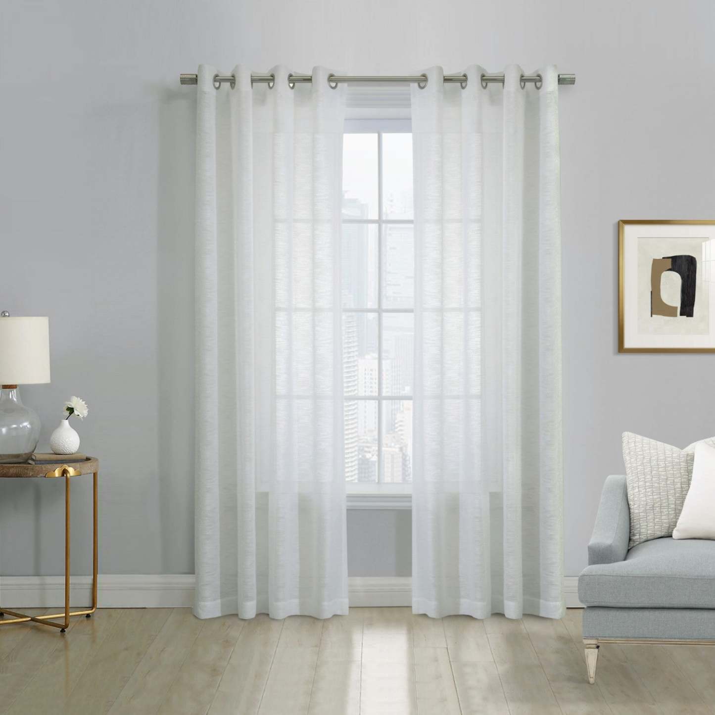 Habitat Boucle White Sheer Grommet Curtain Panel - 52 x 63|Panneau de rideau transparent à œillets Boucle blanc d'Habitat - 52 x 63