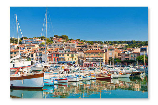 La ville côtière de Cassis sur la Côte d'Azur 24x36 cadre d'art mural et panneau de tissu | La ville côtière de Cassis sur la Côte d'Azur 24 po x 36 po : Cadre d'art mural et panneau de tissu | D44G1NWN