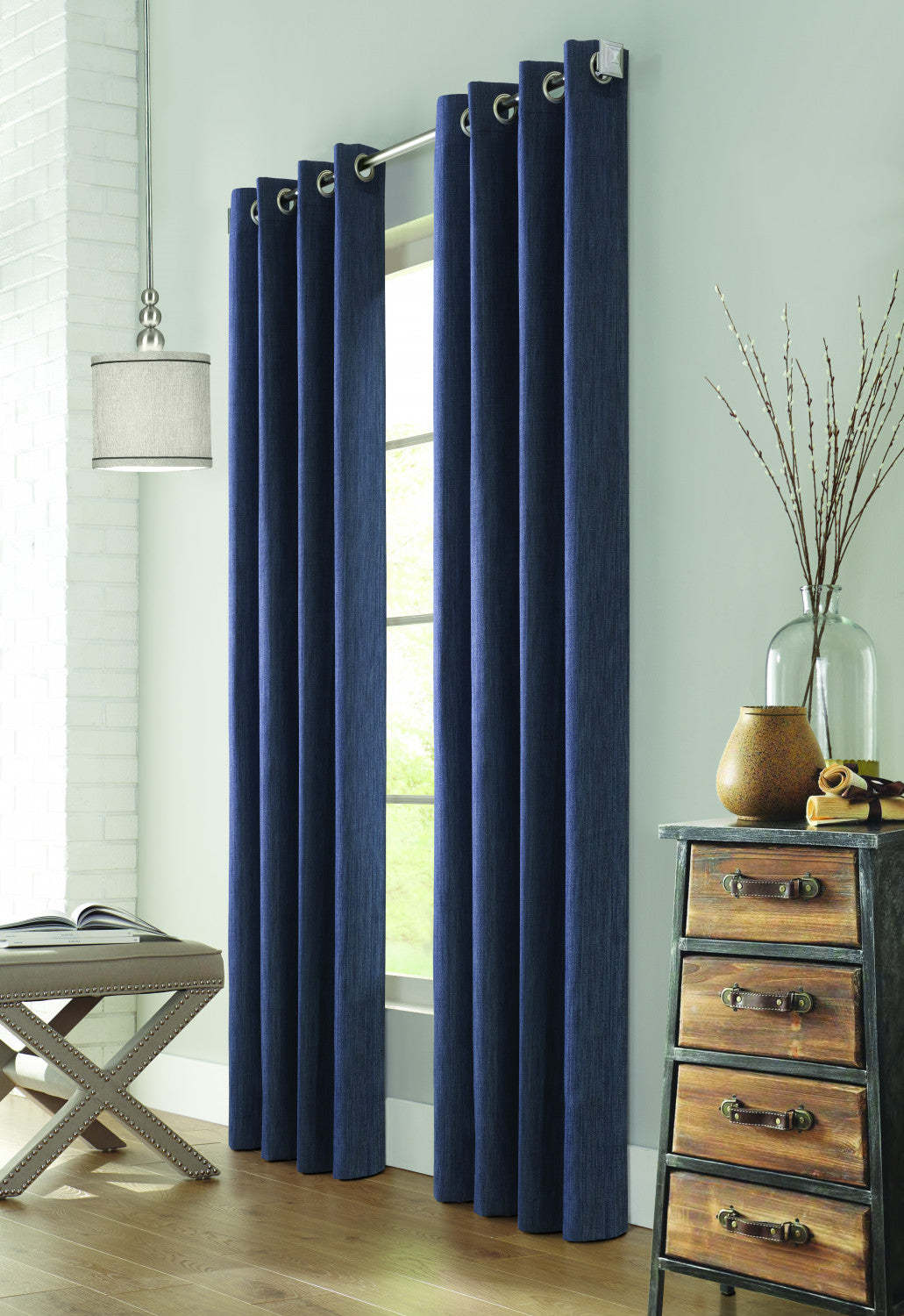 Melbourne Denim Grommet Curtain Panel - 52 X 95|Panneau de rideau à œillets Melbourne denim - 52 po x 95 po