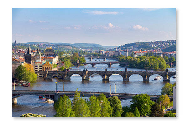 Vue panoramique des ponts sur la Vltava, cadre mural et panneau de tissu 28 x 42 po | Vue panoramique des ponts sur la Vltava, 28 po x 42 po : Cadre d'art mural et panneau de tissu | D44G0WD5