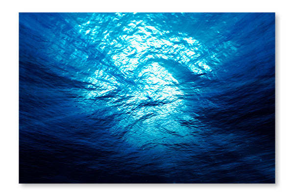 Lumière sous-marine dans l'océan avec cadre mural et panneau de tissu 28x42 po | Lumière sous-marine dans l'océan avec cadre mural et panneau de tissu 28x42 po | D44GX32I