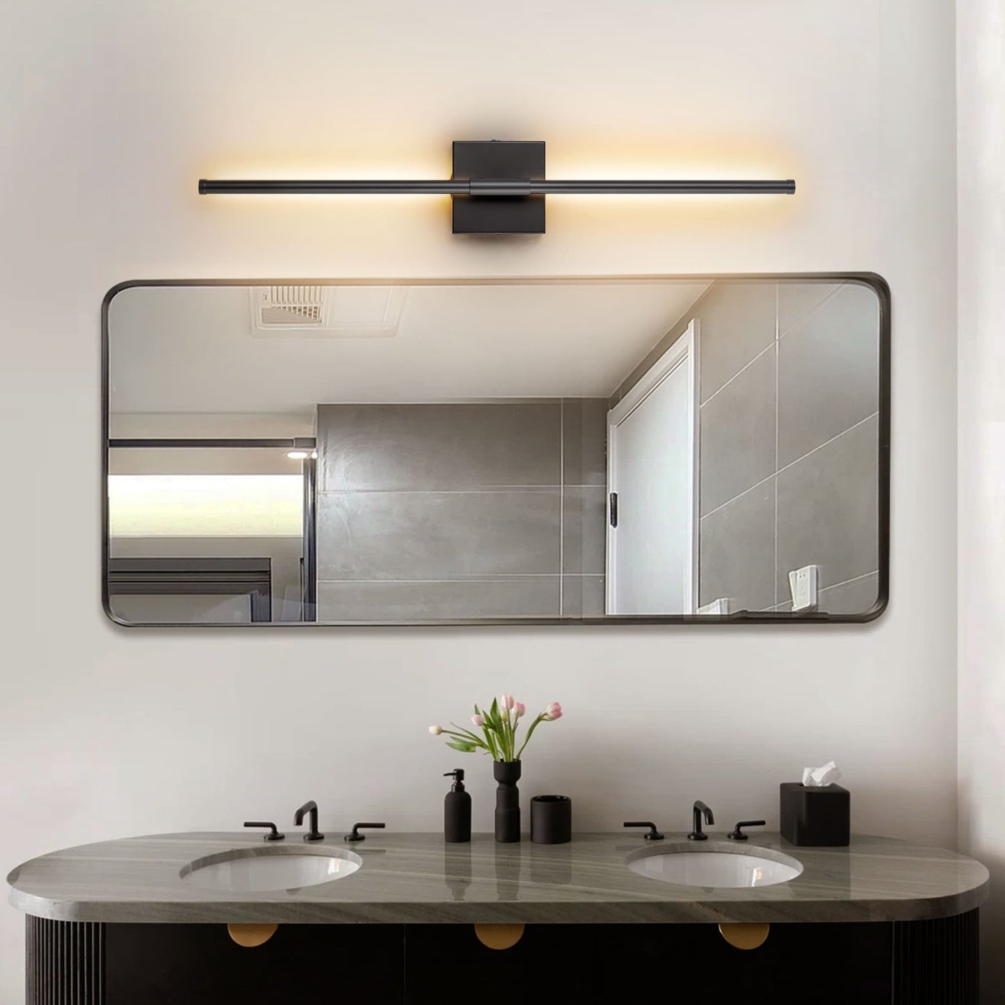 Applique murale LED linéaire moderne à 1 lumière, noire/dorée/nickel, à intensité variable, pour salle de bain.