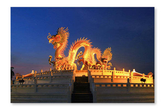 Statue de dragon chinois au crépuscule 24x36 Art mural cadre et panneau en tissu | Statue de dragon chinois au crépuscule 24 po x 36 po : Cadre d'art mural et panneau de tissu | D44GCUNZ