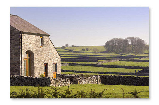 Cottage 24x36 Wall Art Frame And Fabric Panel| Cottage 24 po x 36 po : Cadre d'art mural et panneau de tissu|D44G0BYK