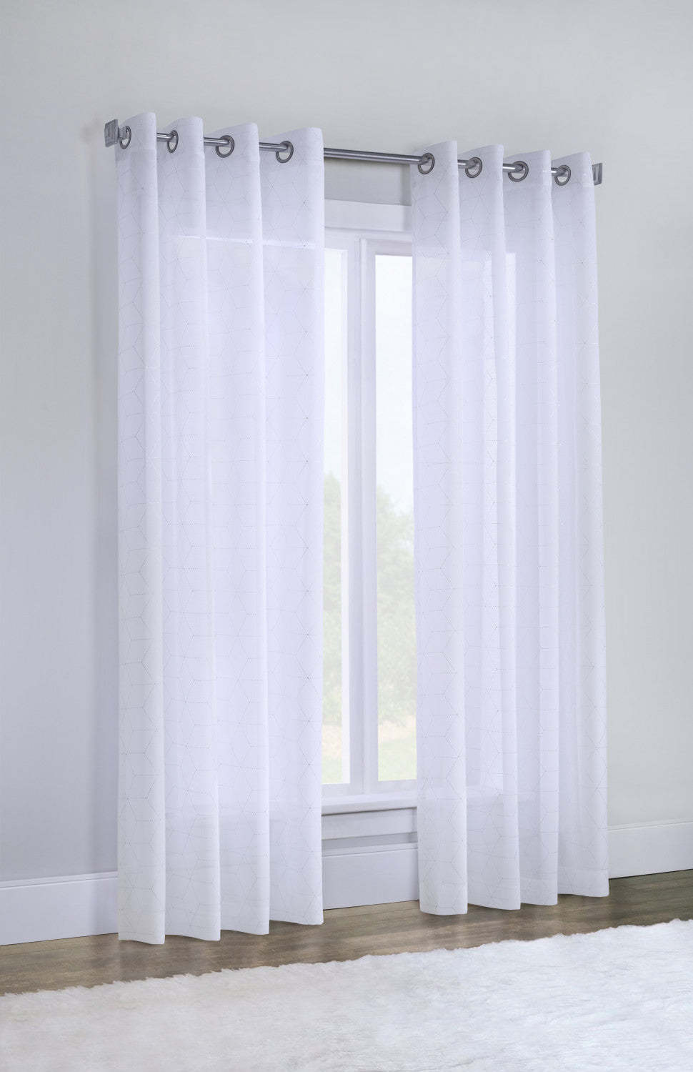 Astra White Silver Grommet Curtain Panel - 52 X 95|Panneau de rideau à œillets Astra blanc argenté - 52 po x 95 po
