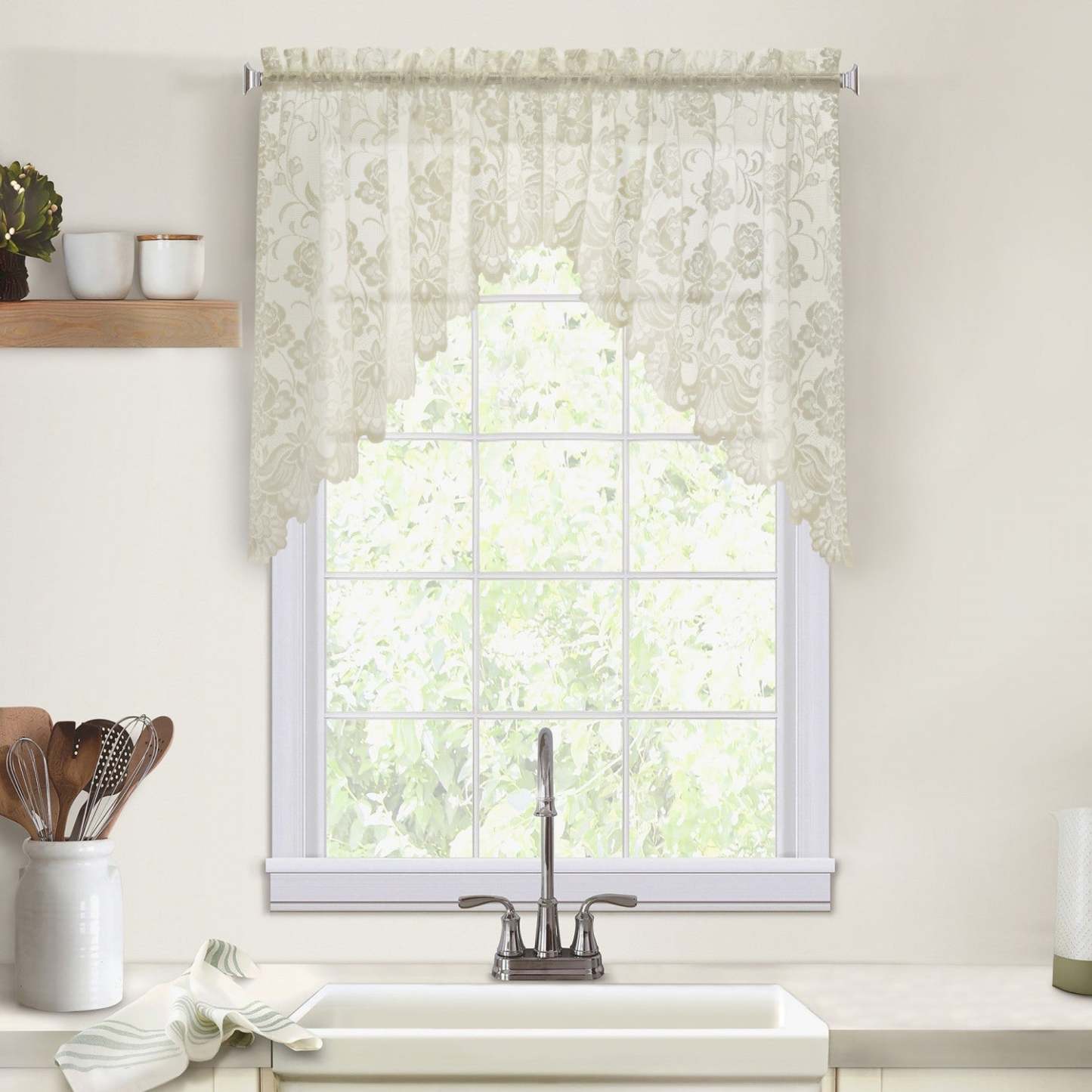 Habitat Limoges Ivory Sheer Rod Pocket Swag Valance Set - 72 x 32|Ensemble de cantonnière festonnée transparente passe-tringle Limoges ivoire d'Habitat - 72 x 32