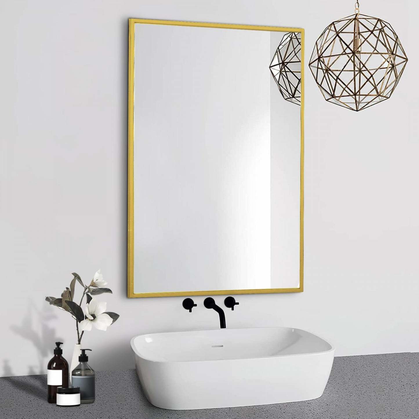 Arcus 30 X 40 Hand Crafted Linear Rectangular Mirror - Gold|Miroir rectangulaire linéaire Arcus 30 po x 40 po fabriqué à la main - doré