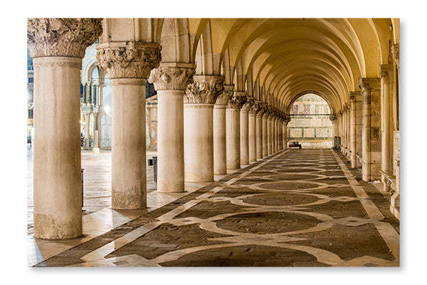 Arches sur la Piazza San Marco, Venezia Cadre d'art mural et panneau en tissu 16 x 24 | Arches sur la Piazza San Marco, Venezia 16 po x 24 po : Cadre d'art mural et panneau de tissu|D44G8QUS