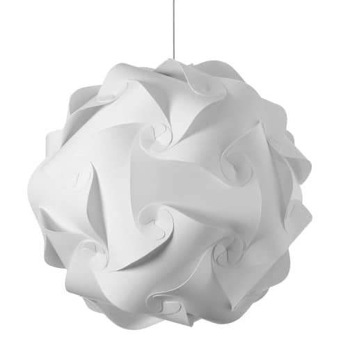 Dainolite Globus 3 Light Pendant Large Polished Chrome Finish White Fabric Lamp|Grand luminaire suspendu Globus de Dainolite en tissu blanc, avec fini chromé poli et 3 ampoules