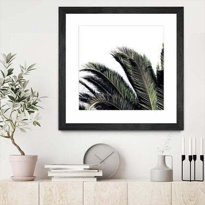 Cape Storm Matted and Framed Black 30x30 Wall Art|Œuvre d'art murale encadrée noire et mate « Cape Storm » 30 x 30