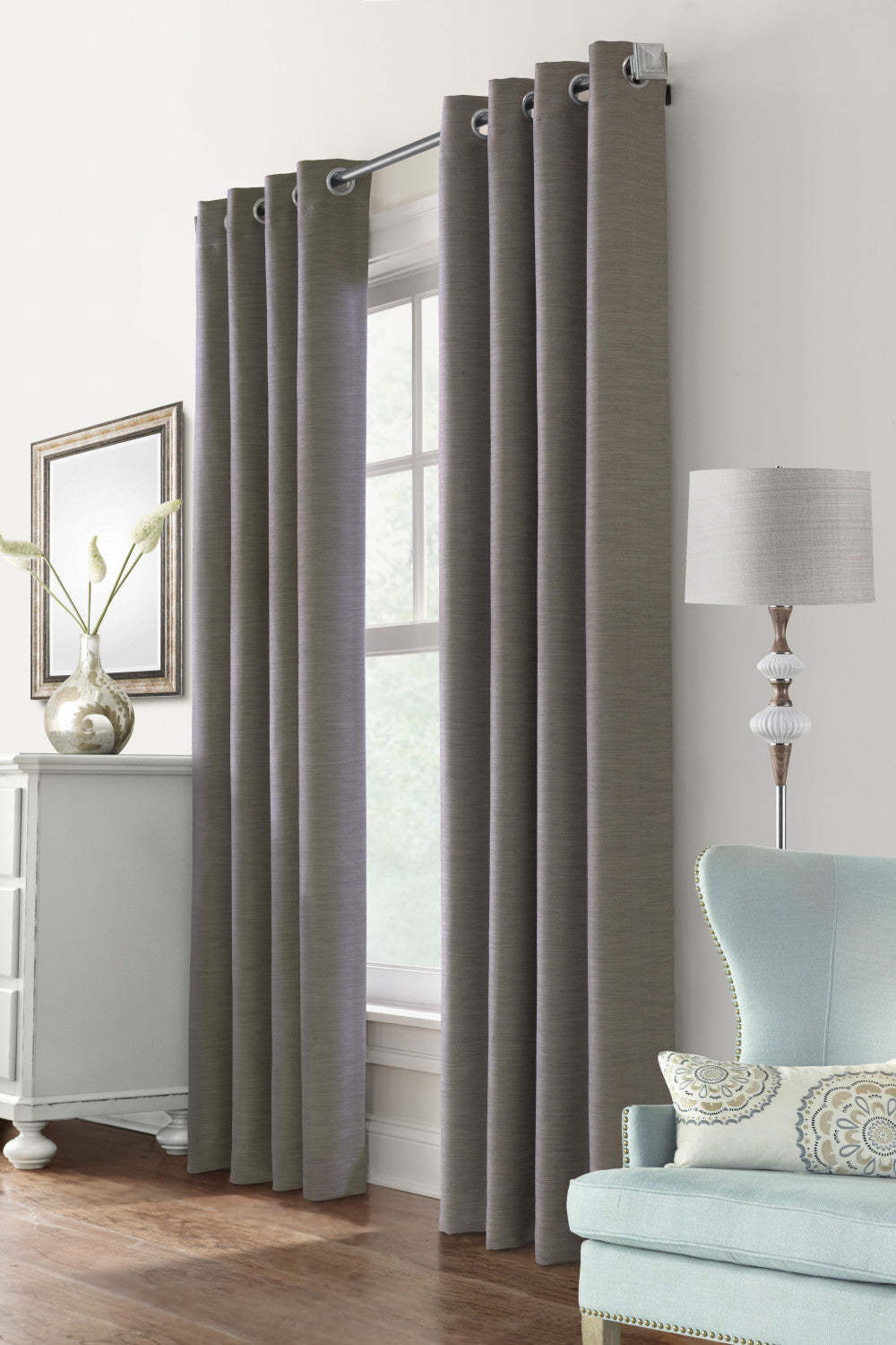 Rockhampton Taupe Grommet Curtain Panel - 52 X 95|Panneau de rideau à œillets Rockhampton taupe - 52 po x 95 po