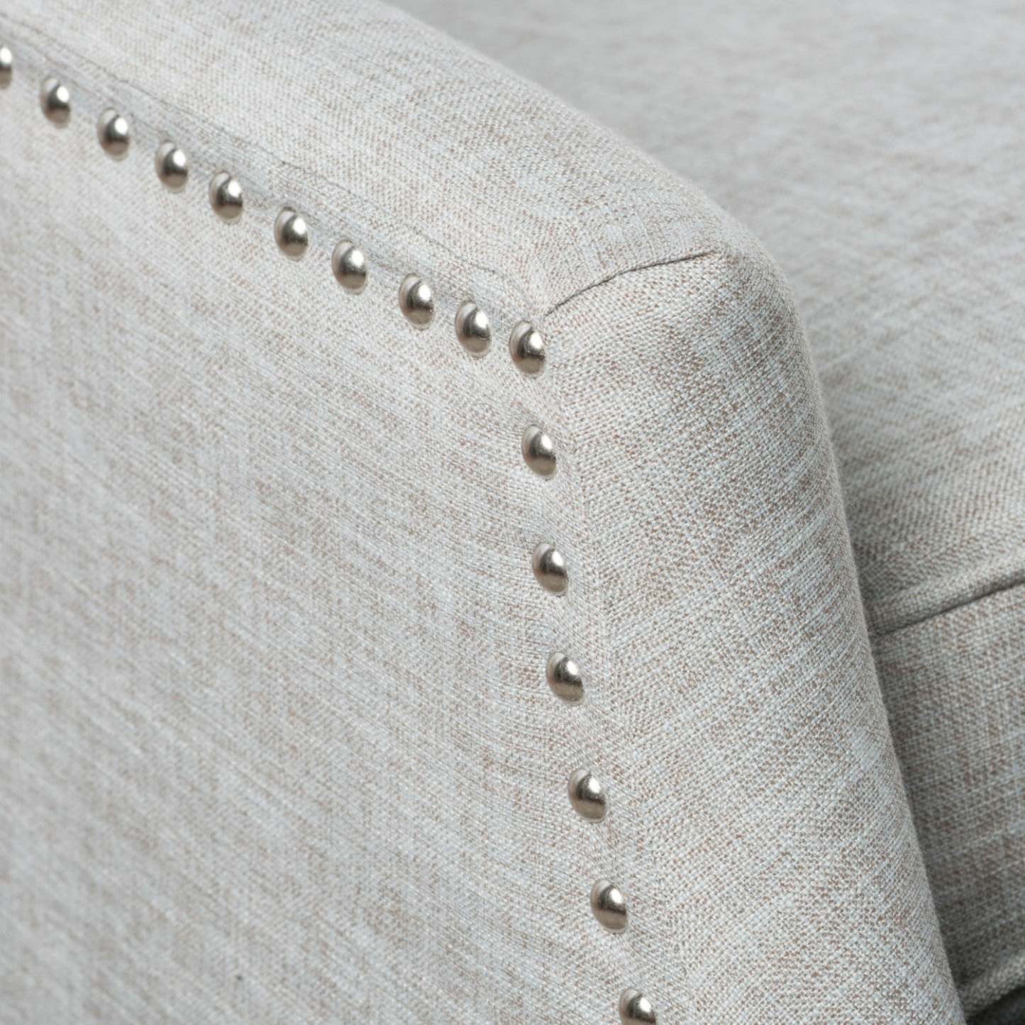 Fauteuil inclinable Wescott en tissu d'apparence lin avec pattes en bois et garniture cloutée - Gris antique | Fauteuil Inclinable Wescott En Tissu aspect lin Avec Pieds En Bois Et Bordure Clouée - Gris Antique