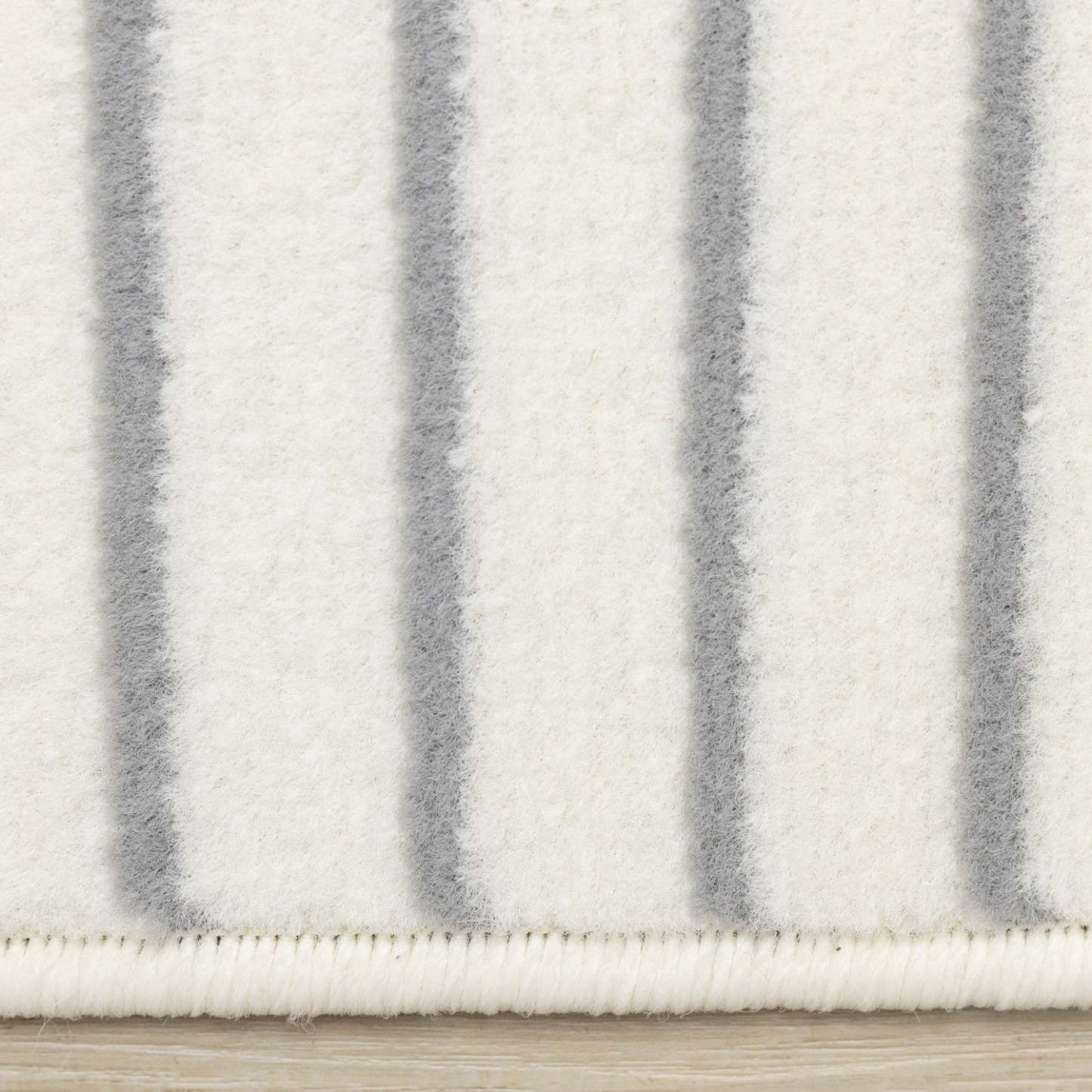 Tapis d'intérieur Forte White Grey Curved Arches - 2'7 x 4'11|Carpette Forte blanche et grise à motif d'arches courbées pour l'intérieur - 2 pi 7 po x 4 pi 11 po