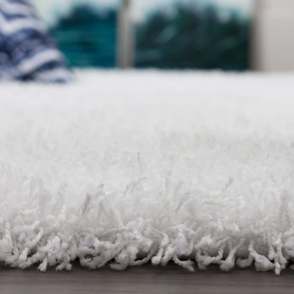 Victoria White Shag 3 x 5 Area Rug|Carpette à poils longs Victoria blanche 3 x 5|D80GA16L