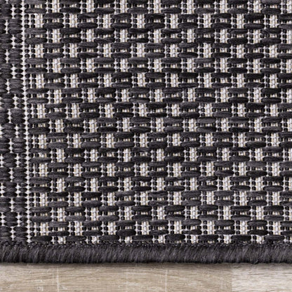 Tapis intérieur/extérieur rayé Jackson - 5'3 x 7'7|Tapis Jackson à rayures pour l'intérieur et l'extérieur - 5 pi 3 po x 7 pi 7 po