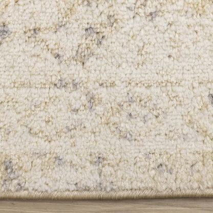 Carpette discrète, traditionnelle et élégante Ellis beige et crème - 5 pi 3 po x 7 pi 7 po