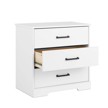 Prepac Rustic Ridge Farmhouse 3-Drawer Nightstand - White|Table de nuit champêtre Rustic Ridge de Prepac à 3 tiroirs - blanche