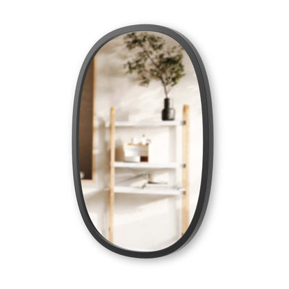 Miroir mural ovale Hub de Umbra de 24 po x 18 po - noir