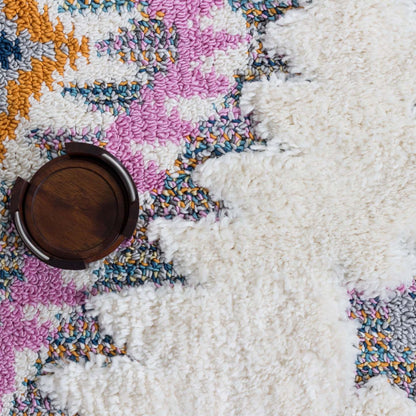 Tapis à poils long Lola à motif de diamants - 2 pi 7 po x 8 pi