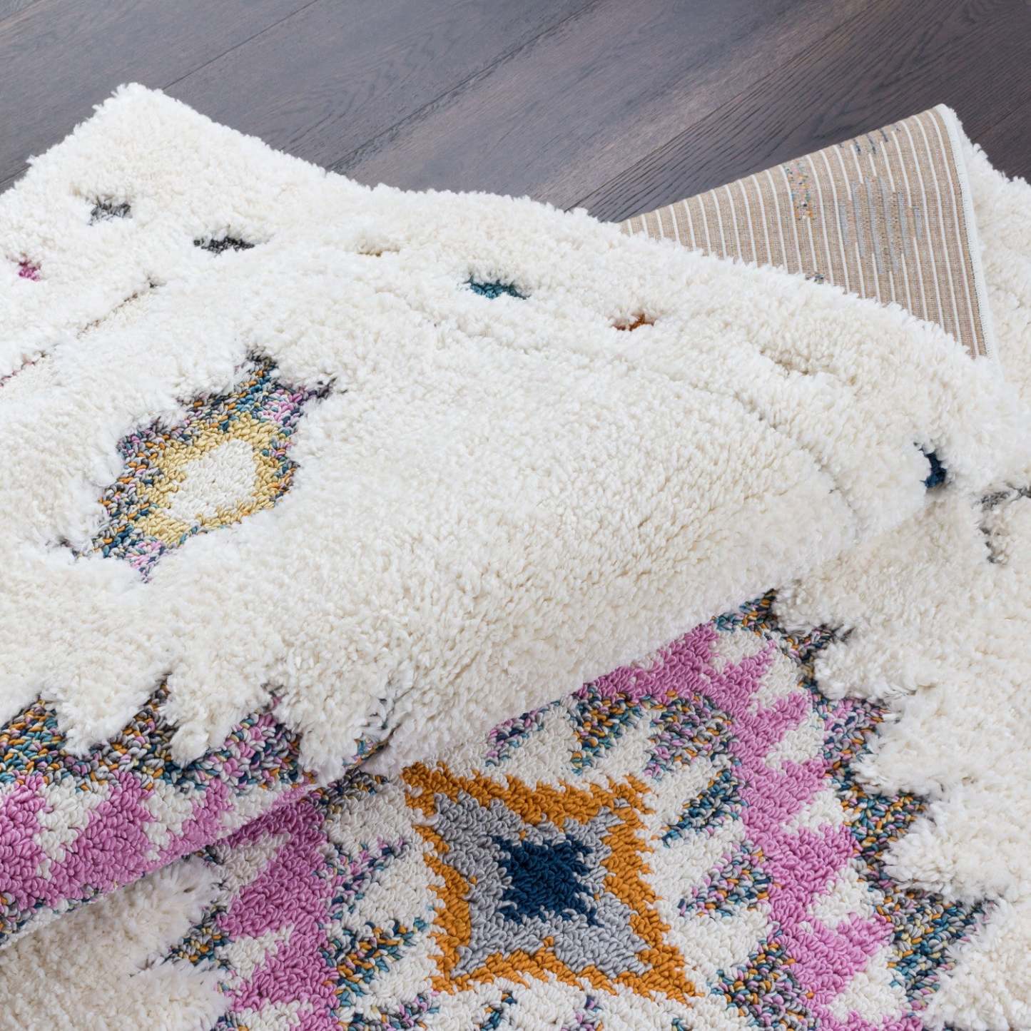 Tapis à poils long Lola à motif de diamants - 2 pi 7 po x 8 pi